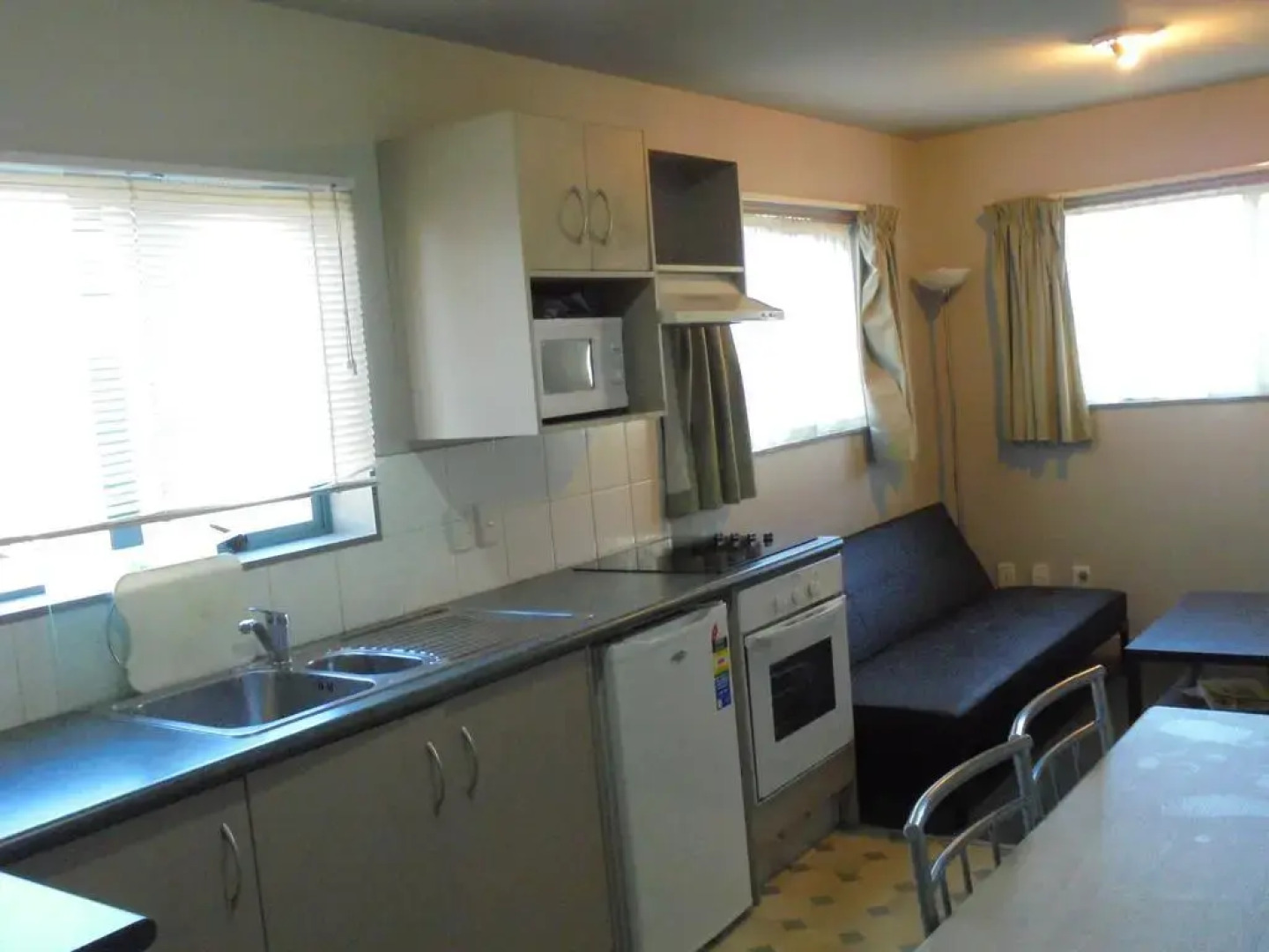 Utopian Motel Taupo - Hostel