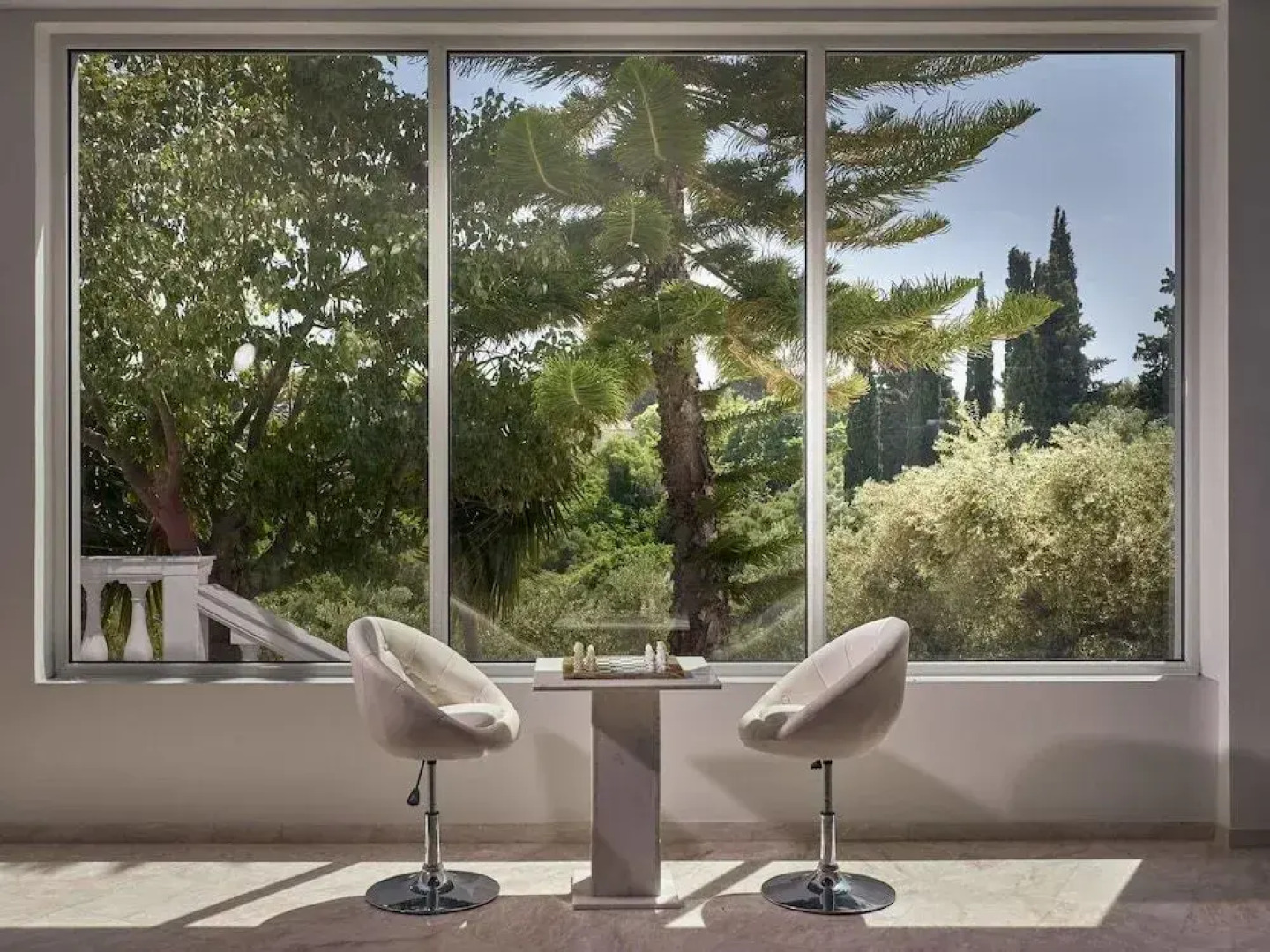 Mont Bleu Luxury Villa