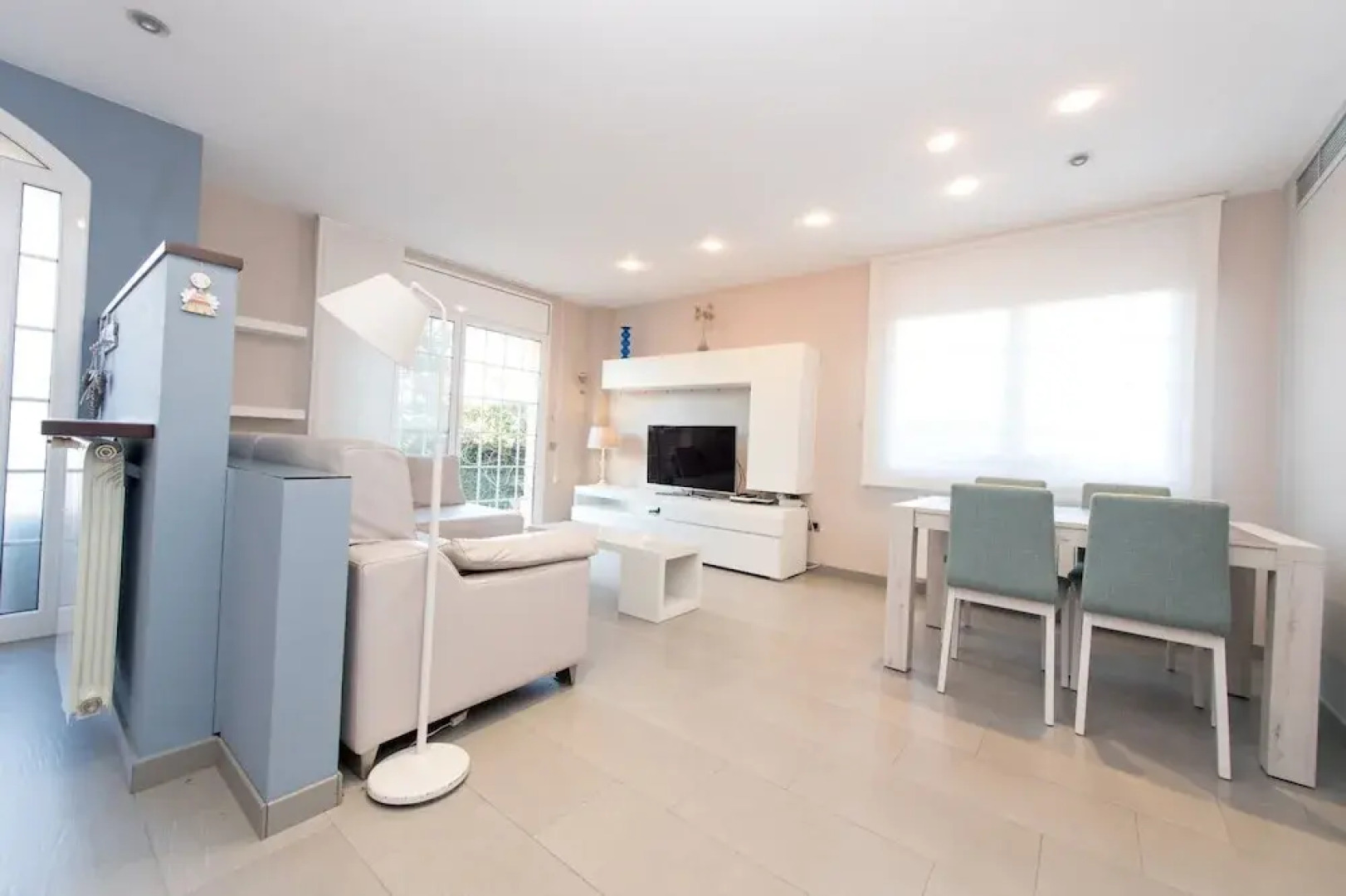 HomeHolidaysRentals Royal