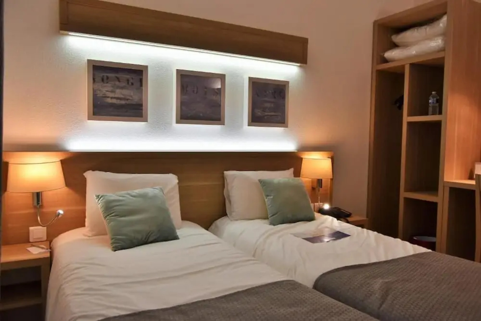 Contact Hotel Utah Beach Carentan