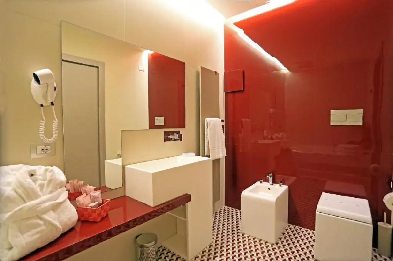 Zafran Boutique Hotel