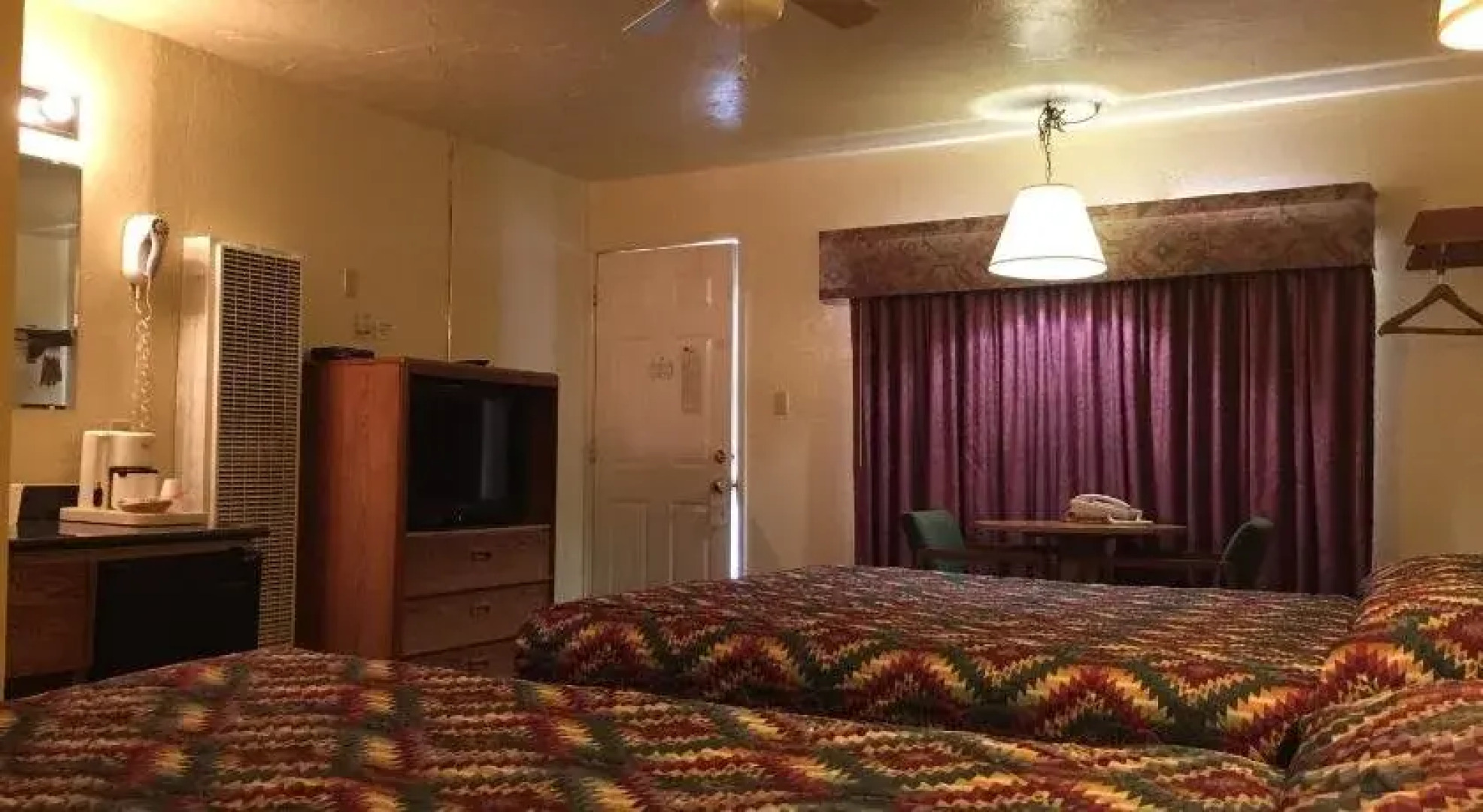 Kiva Motel