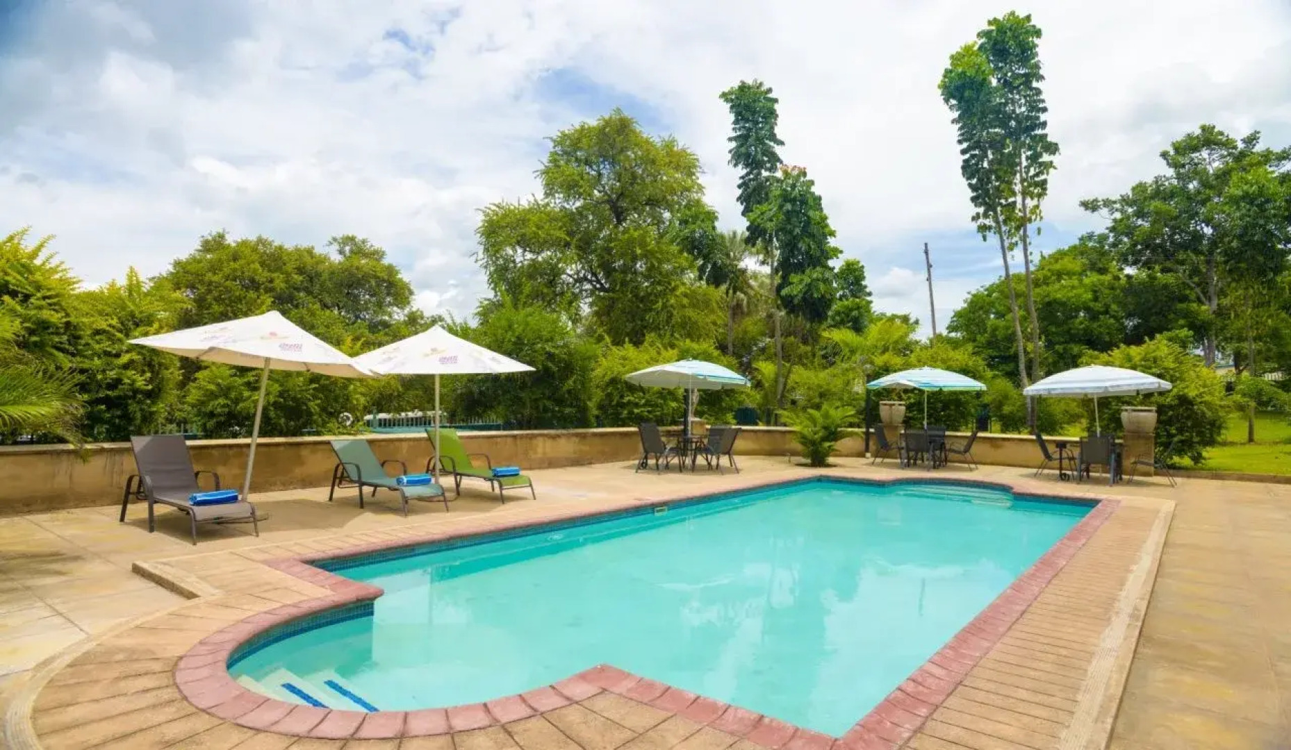 The N1 Hotel & Campsite Victoria Falls