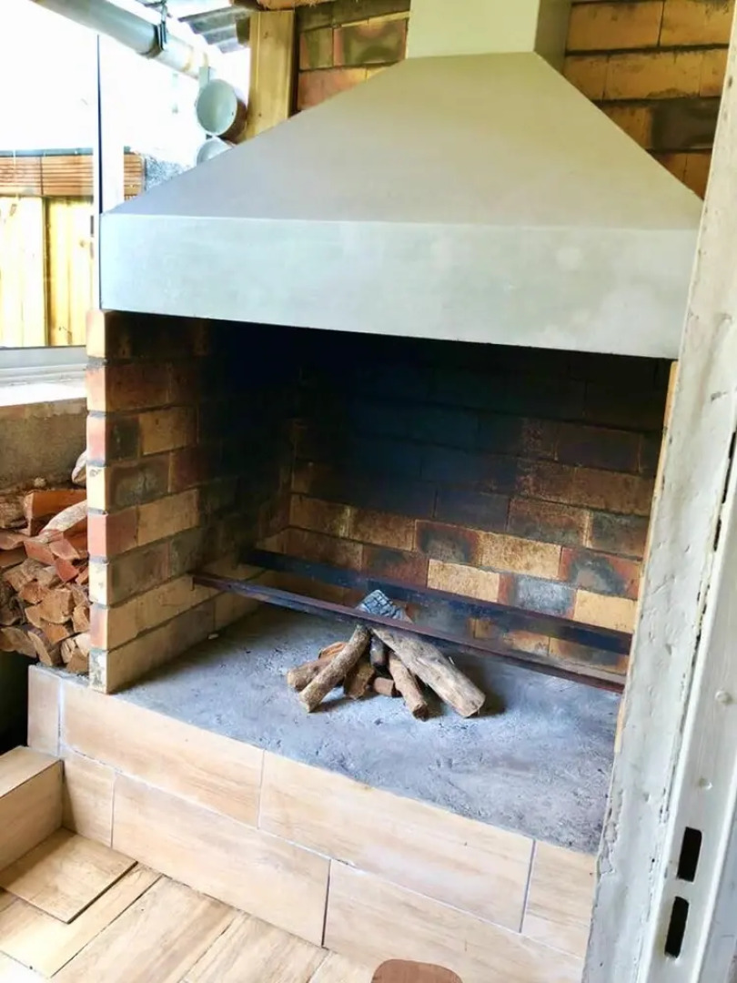 House With 2 Bedrooms in Saint benoît, With Wonderful sea View and Enclosed Garden