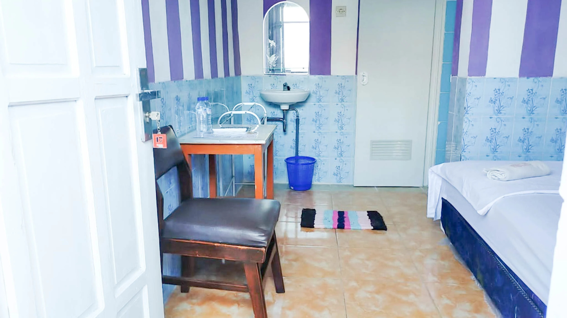 Queen Asri 2 RedPartner