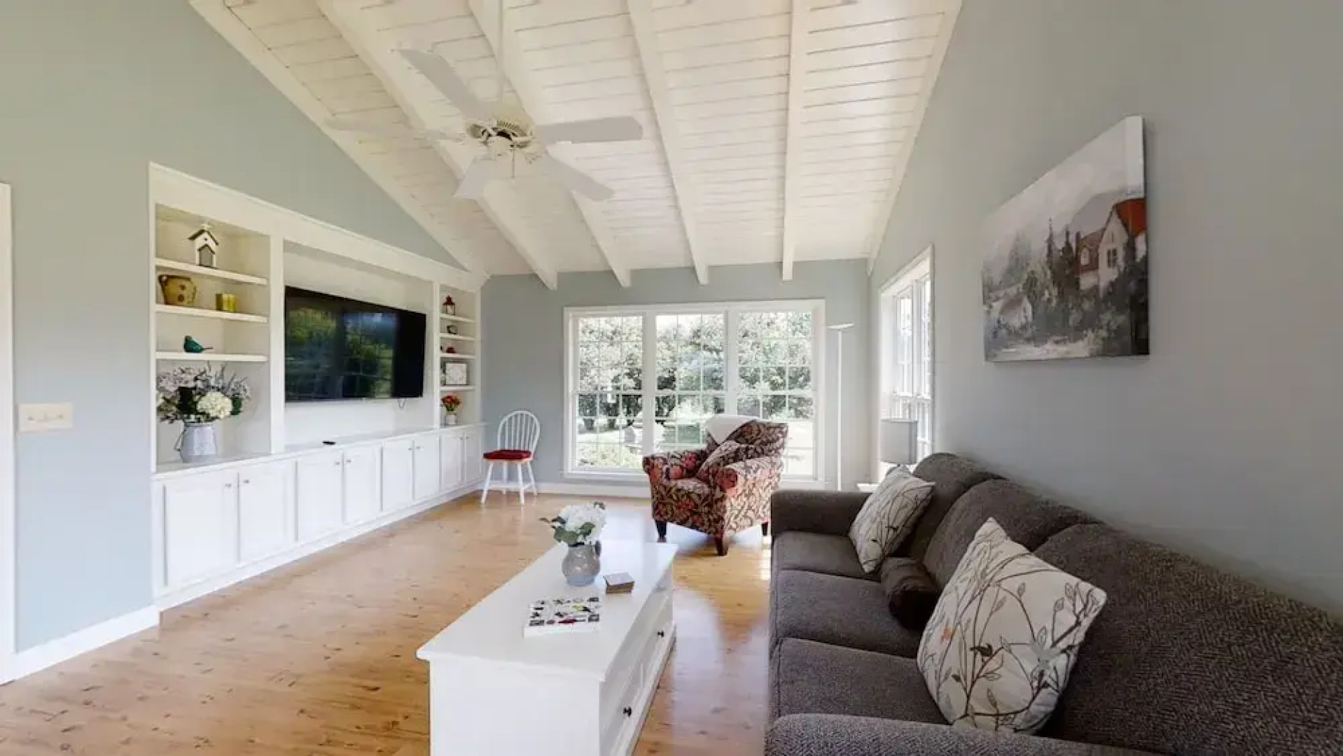 Peace Of Paradise 2 Bedroom Home by RedAwning