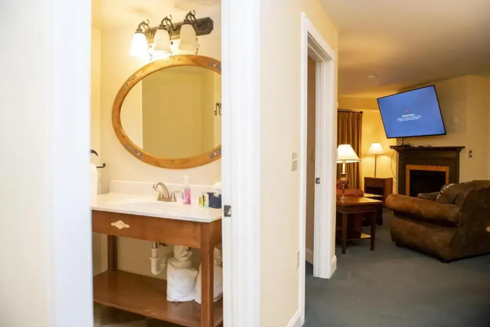 Seneca Unit 320 Deluxe Seneca 2 Bedroom, 2 Bath Condo