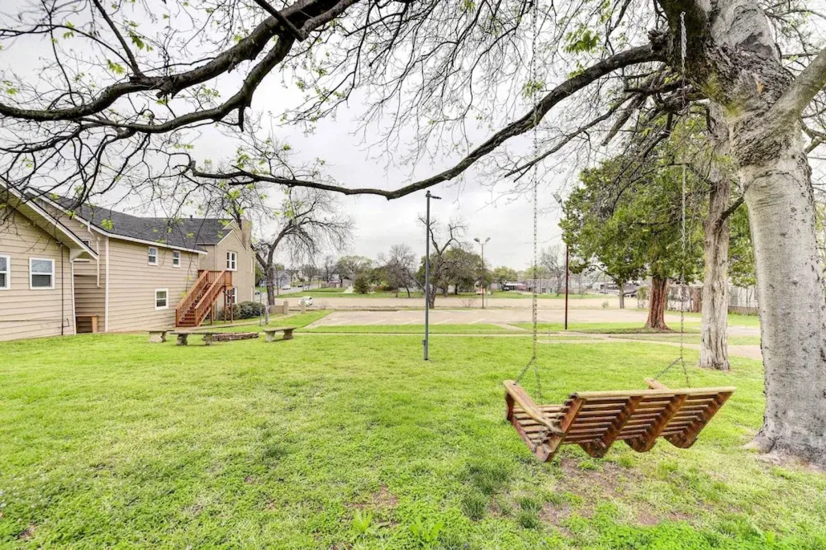 3 Mi to Baylor: Waco Vacation Rental