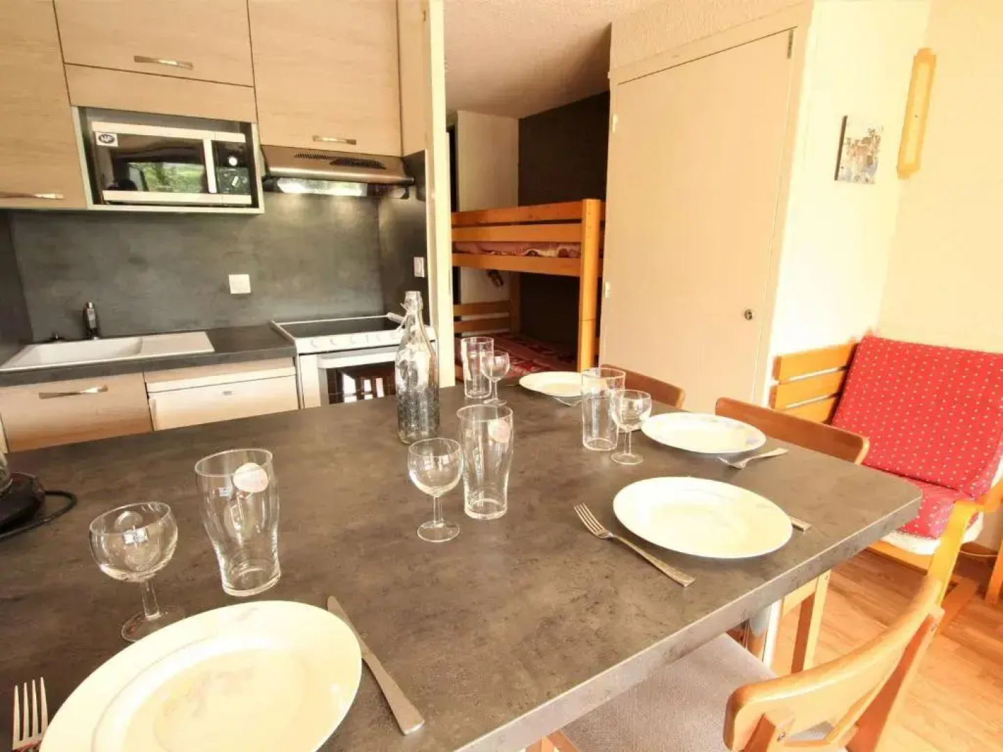 Appartement Serre Chevalier, 1 pièce, 4 personnes - FR-1-330F-106