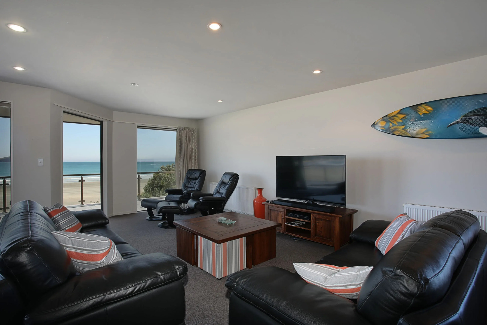 Curio Bay Salt House Motel