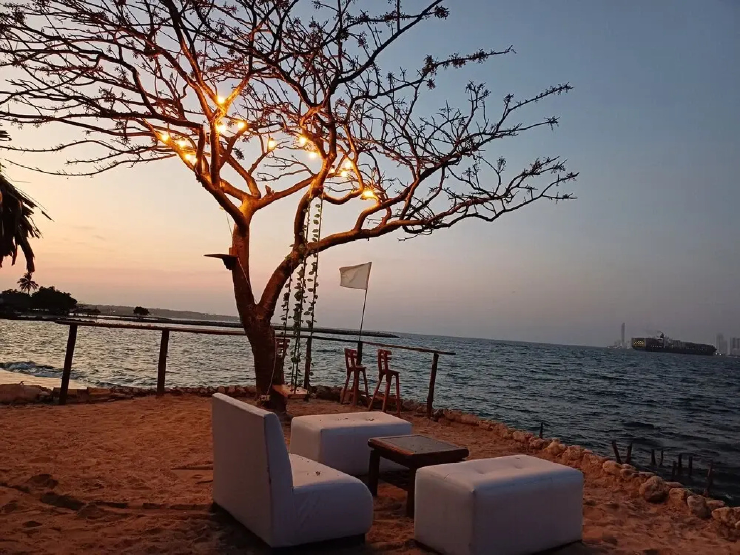 Punta Arena Beach Hostel