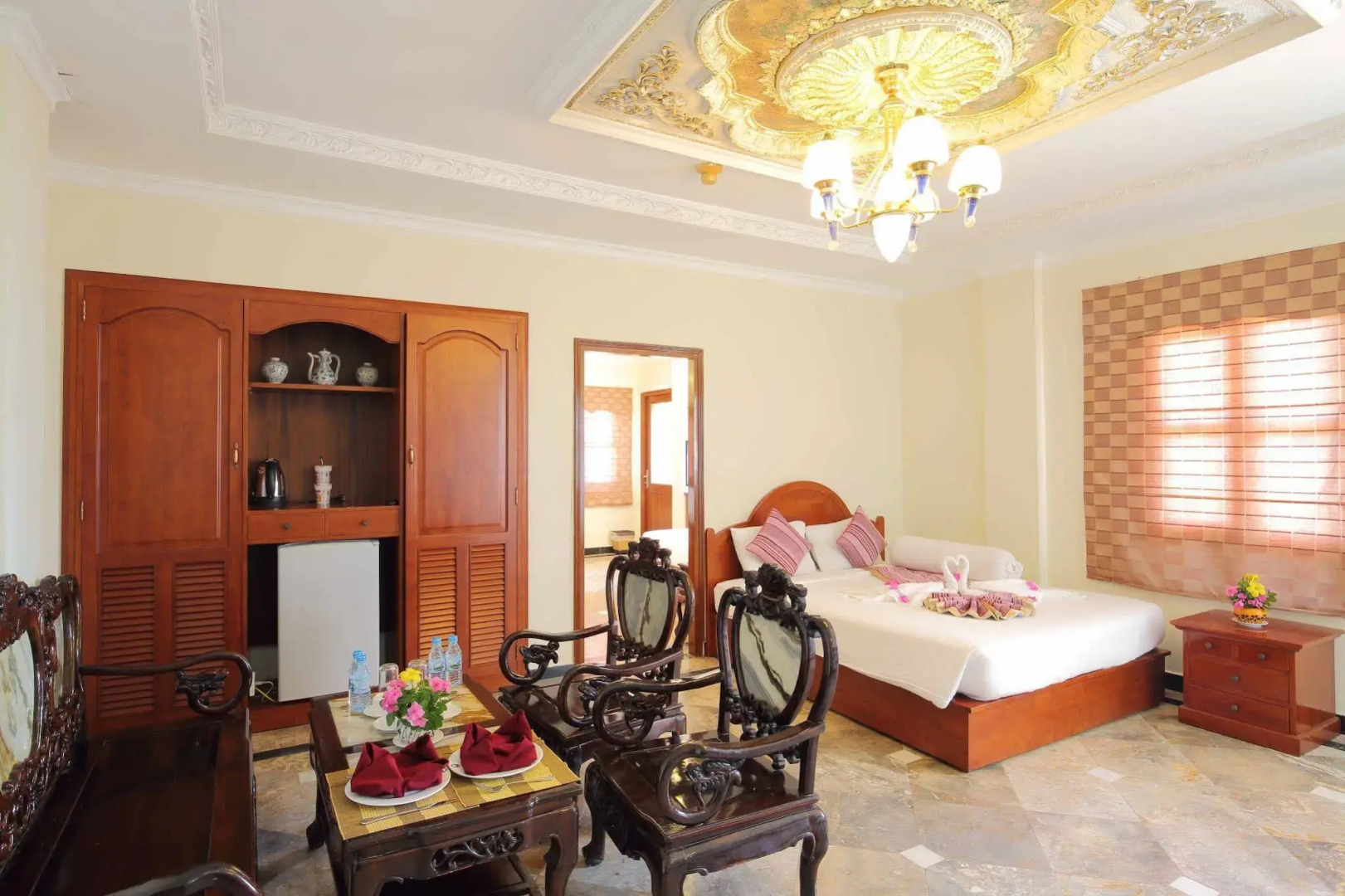 Tran Chau Beach & Resort