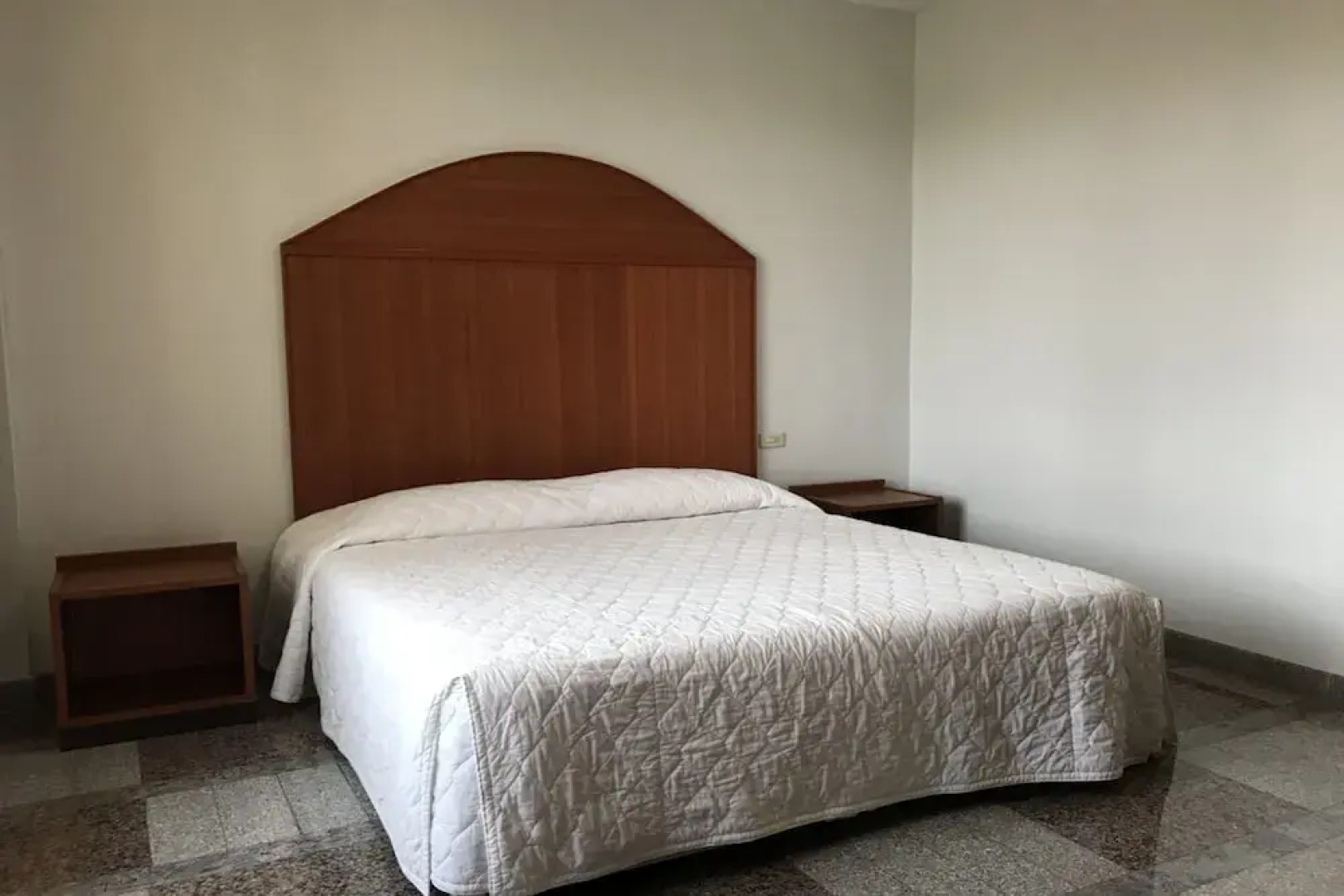 Lopburi Residence 2 And Resort