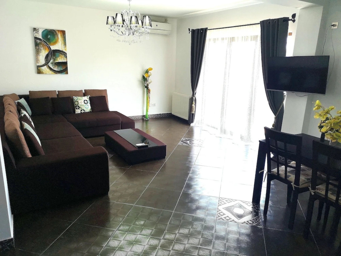 Casa Bella Apartments