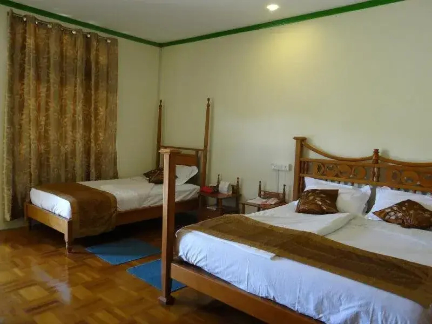 Mrauk Oo Nawarat Hotel