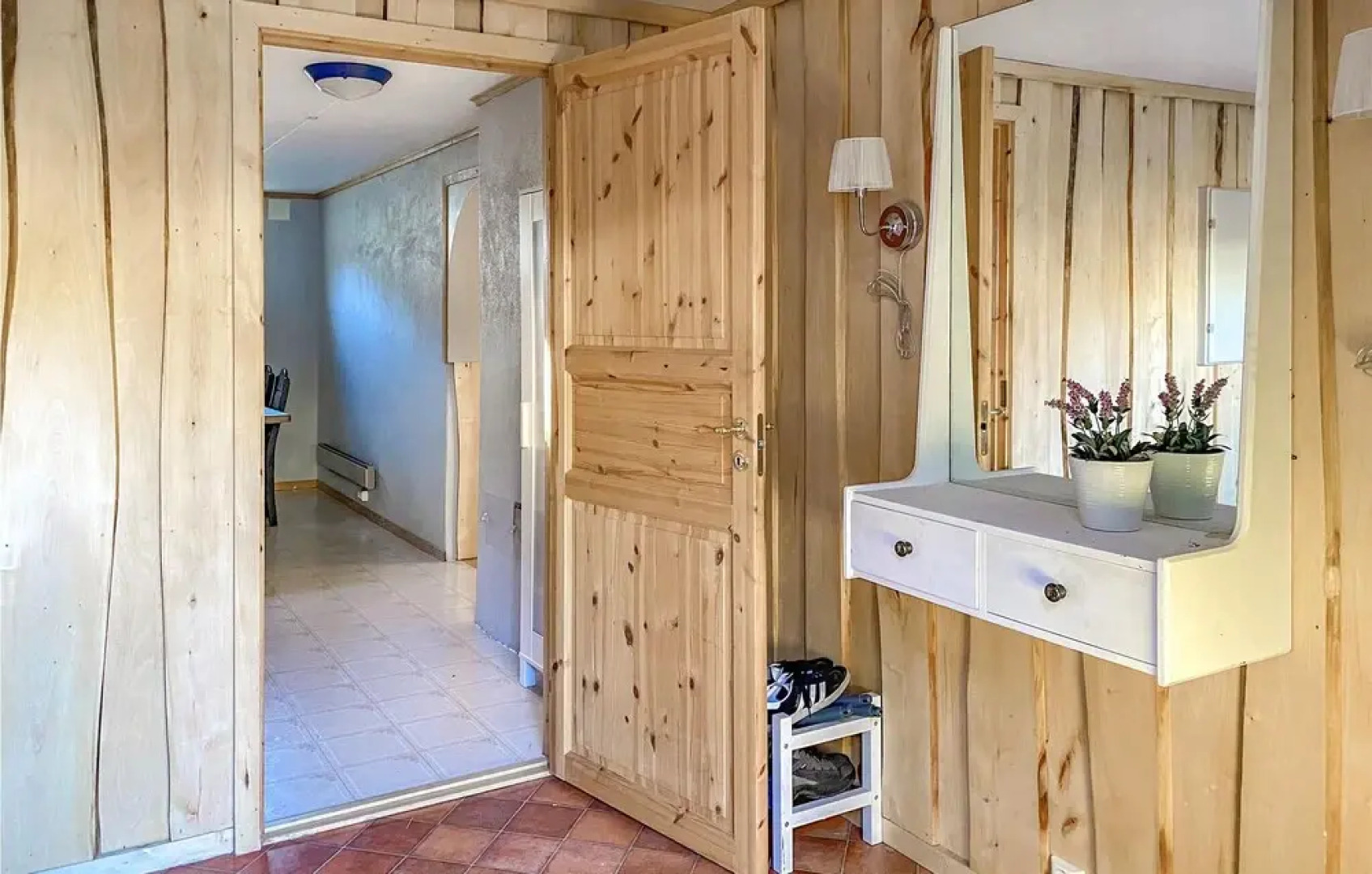 Awesome Apartment in Lyngdal With Wifi and 2 Bedrooms