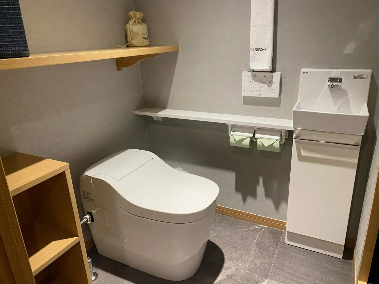 La Vista Yokosuka Kannonzaki Terrace