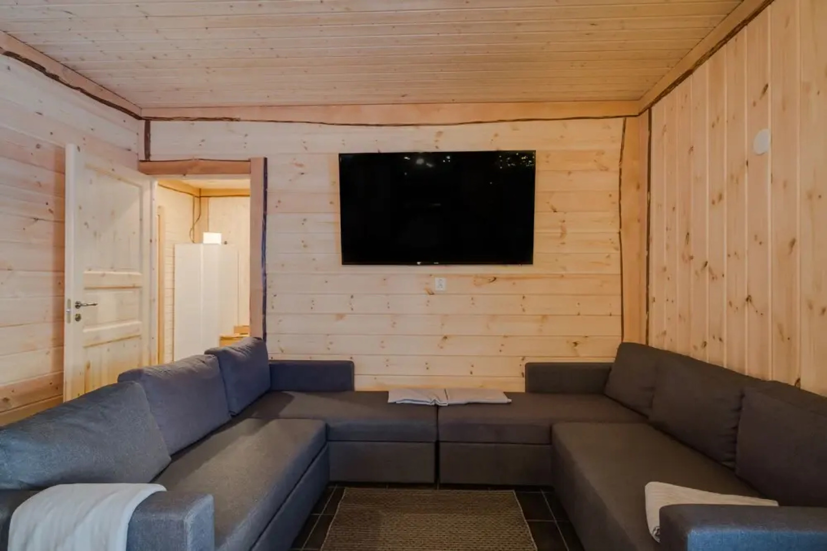 Aulanko Lake Villa - Peace & Privacy