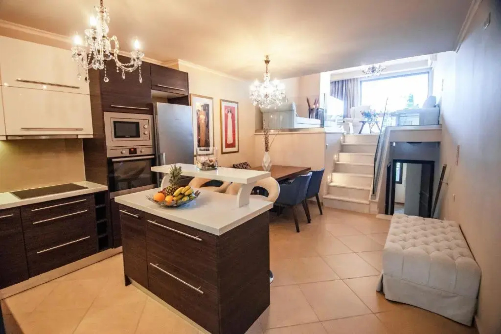 Ninos Luxury Apartment