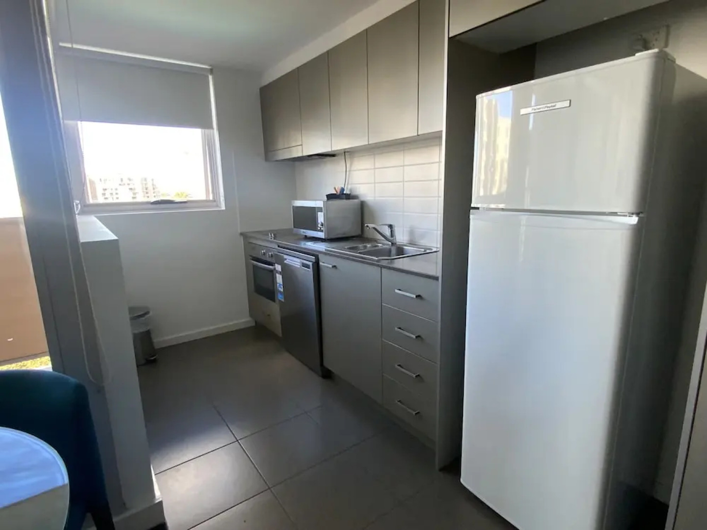 B7 Honeysuckle Executive Apartments