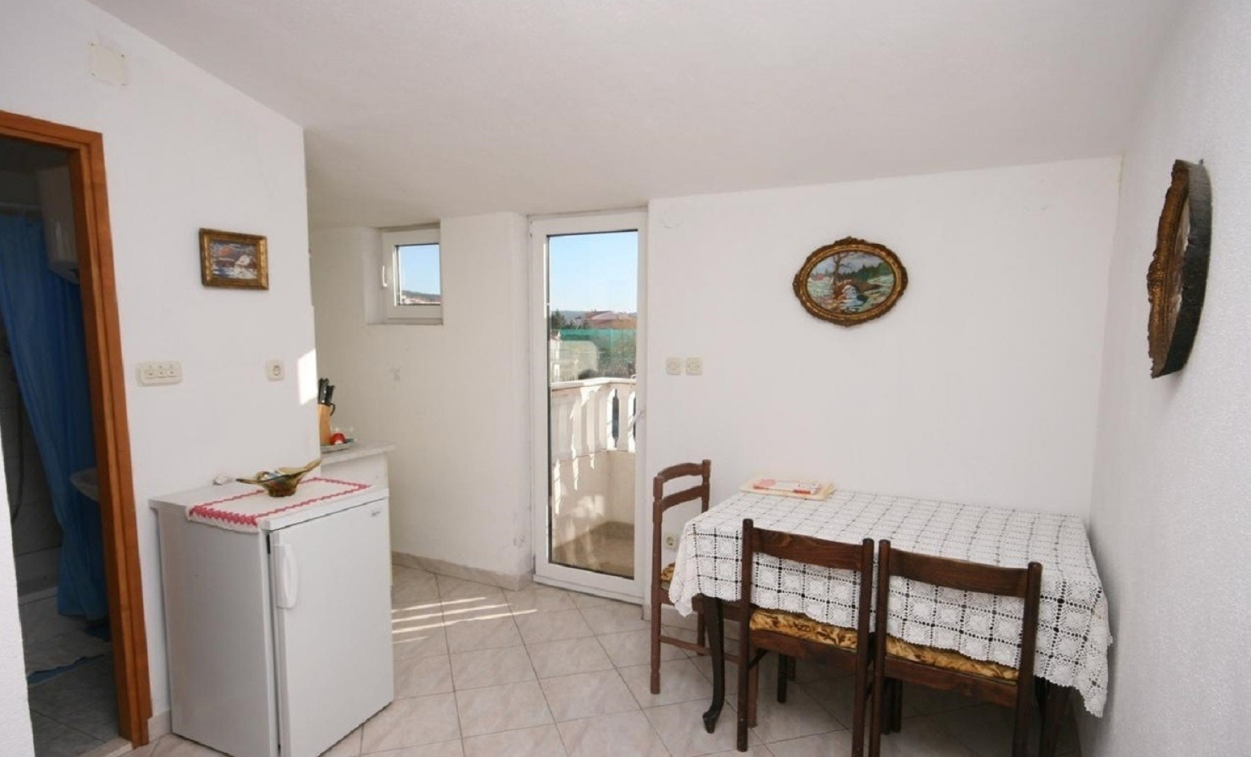 Apartment Amalija - 50m close to the sea: A3 posebni Rogoznica, Riviera Sibenik