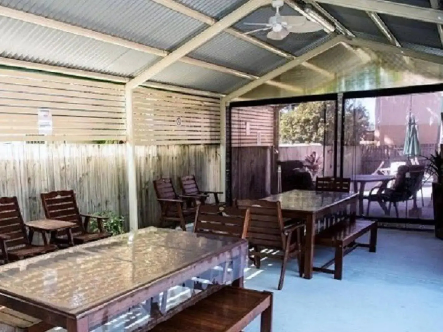 Garden City Motor Inn