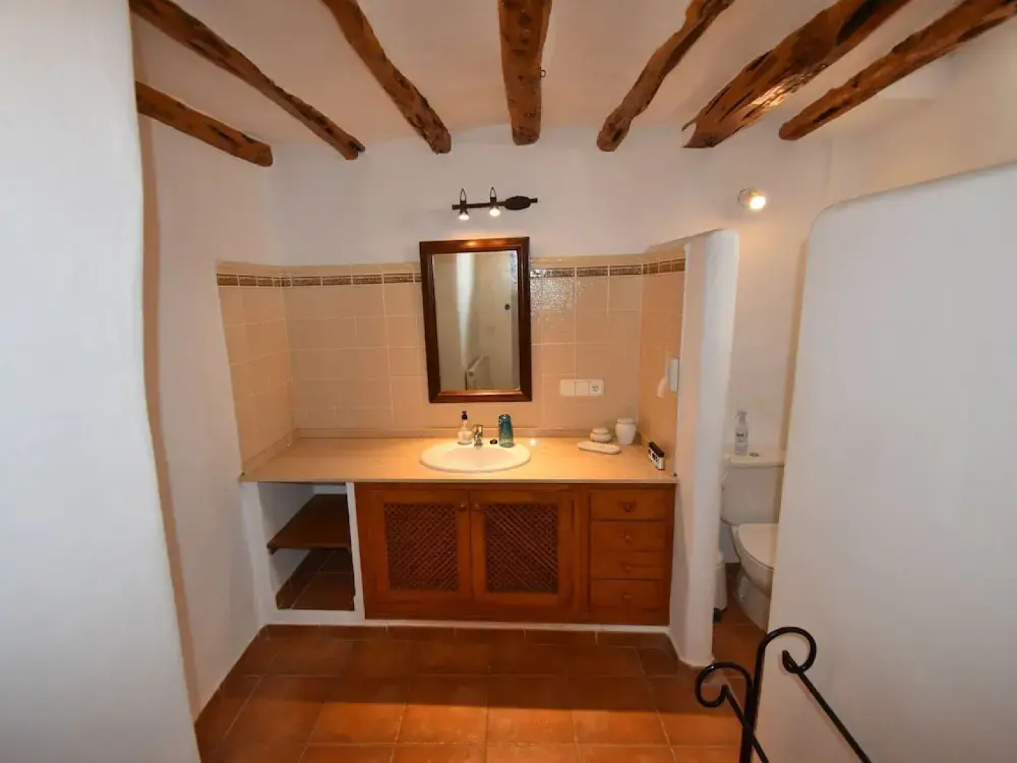 Charming Holiday House Within Walking Distance of Cala Llonga Beach and Village