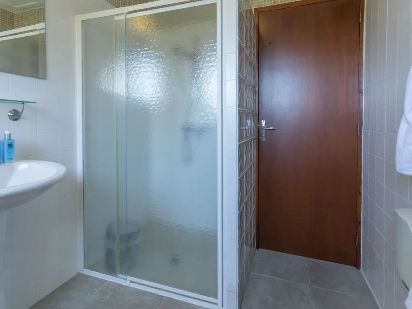 Alluring Villa in Beaufort With Swimming Pool