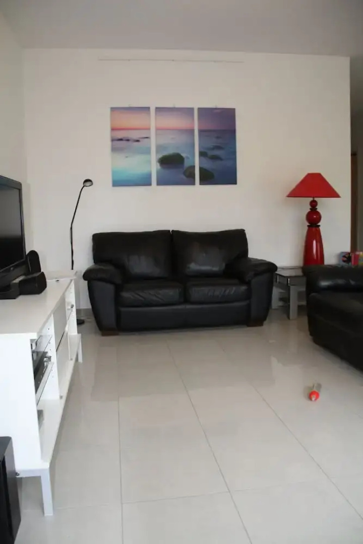 Indoor Swimming Pool, Sauna, Fitness, Private Gardens, Spacious Modern Apartment