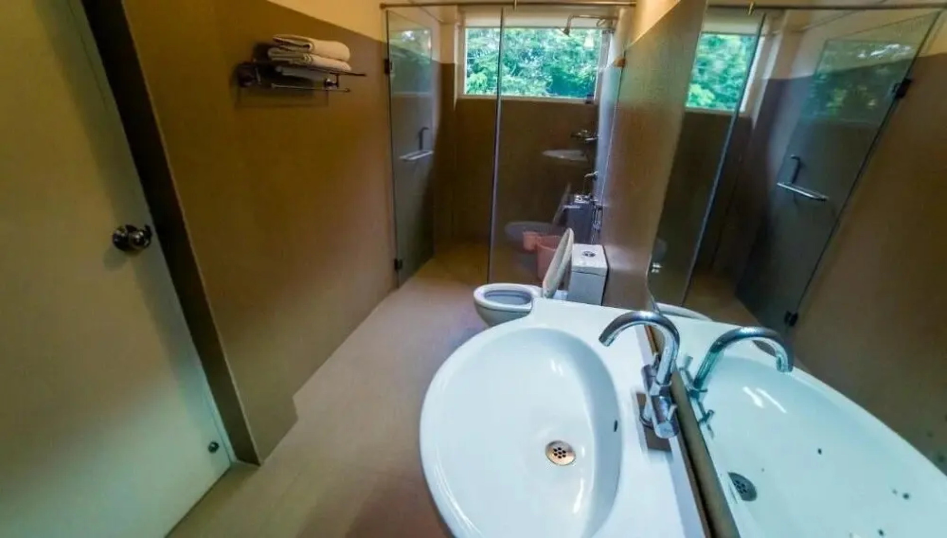 Casuarina Bay Beach Resort