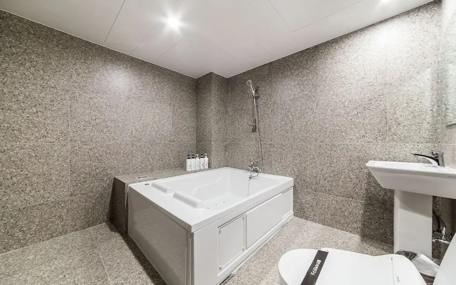 Sanbon Hotel in Cafe