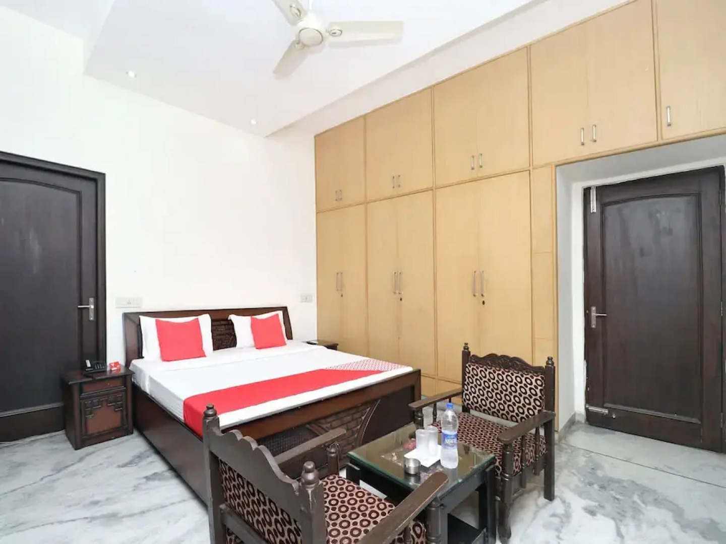 OYO 15728 The Shradha Guest House