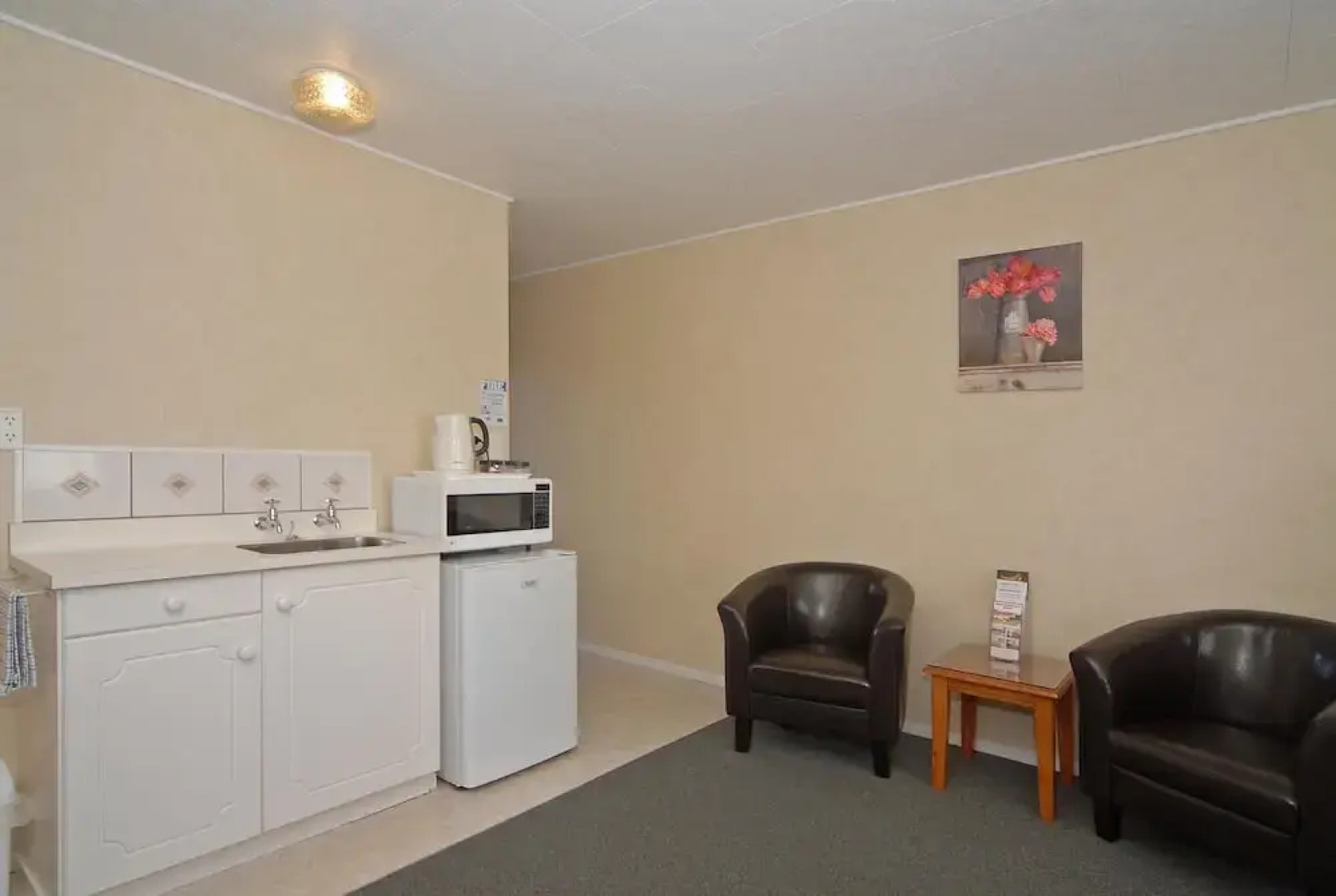 Gloucester House Motel