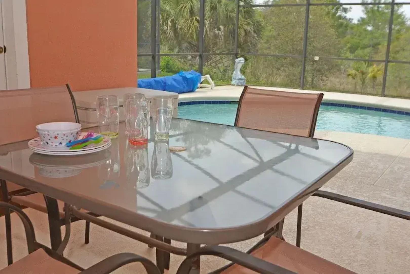 116MR-Dolphin Villa by RedAwning