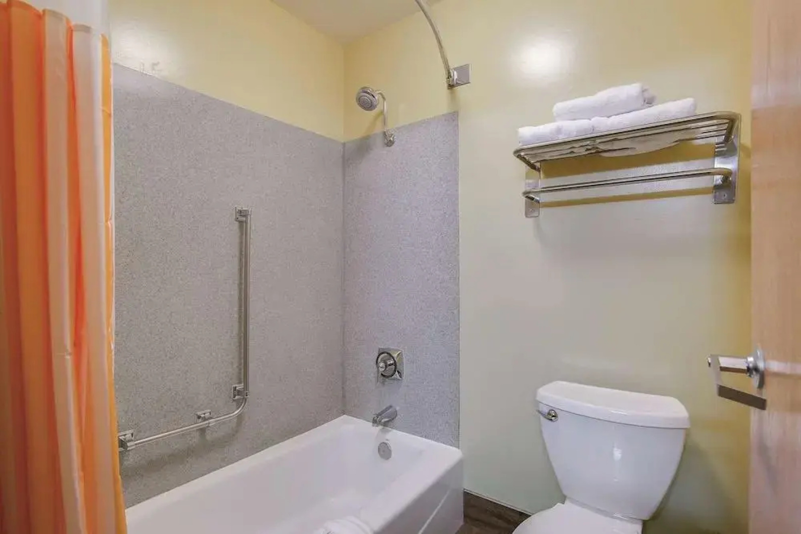 Crystal Inn Hotel & Suites - Logan