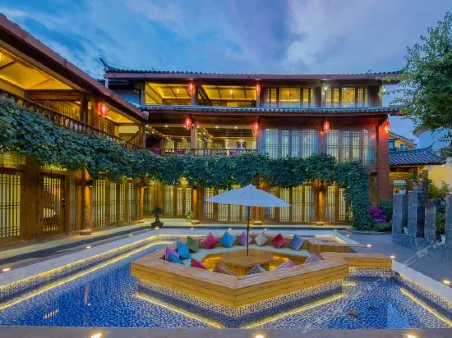 Lijiang Yi Lan Water Atrium Boutique Inn