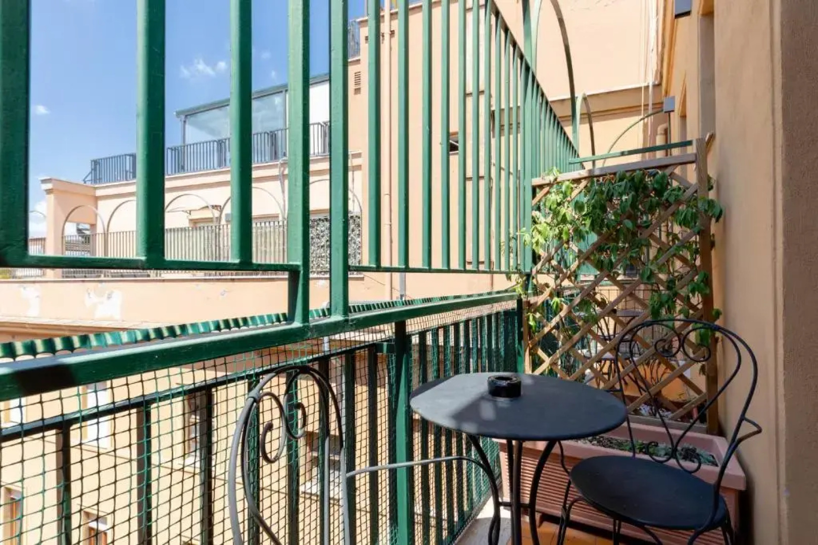 Blue Inn Luxury Suites