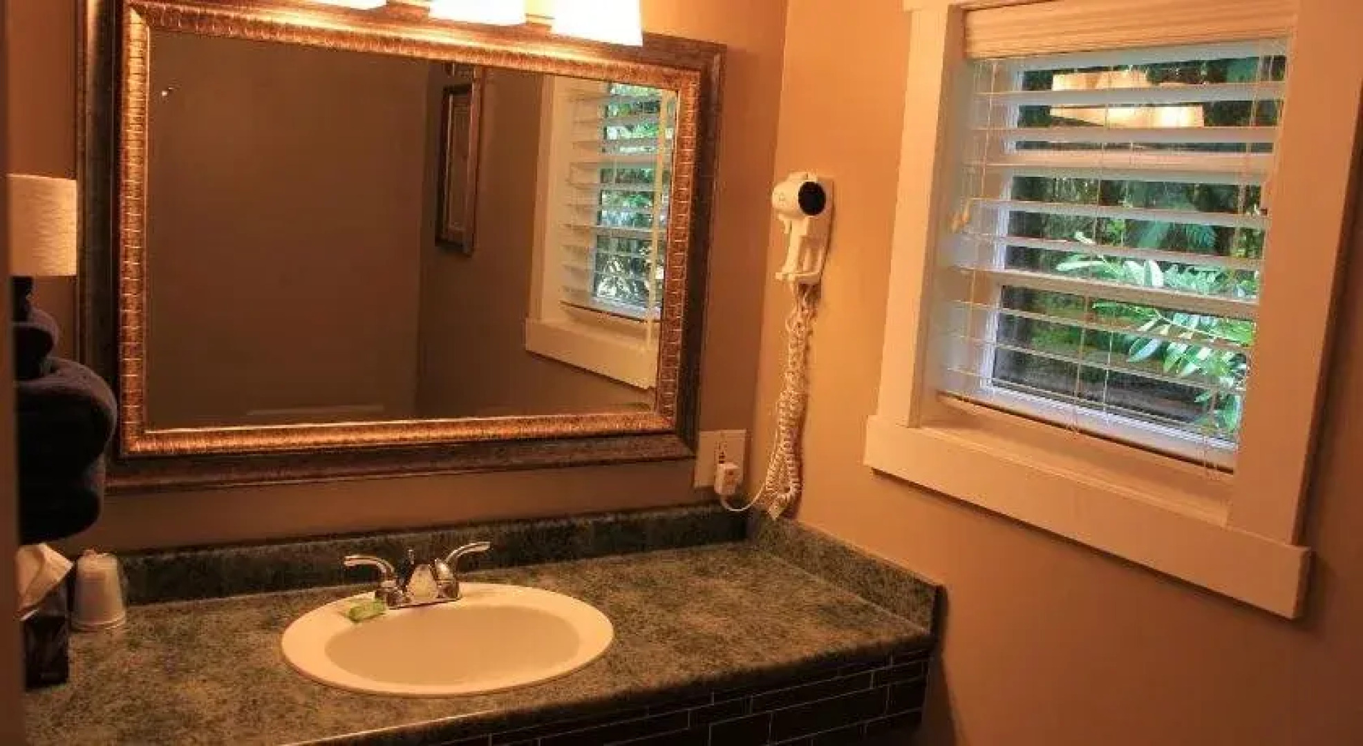 Malahat Bungalows Motel