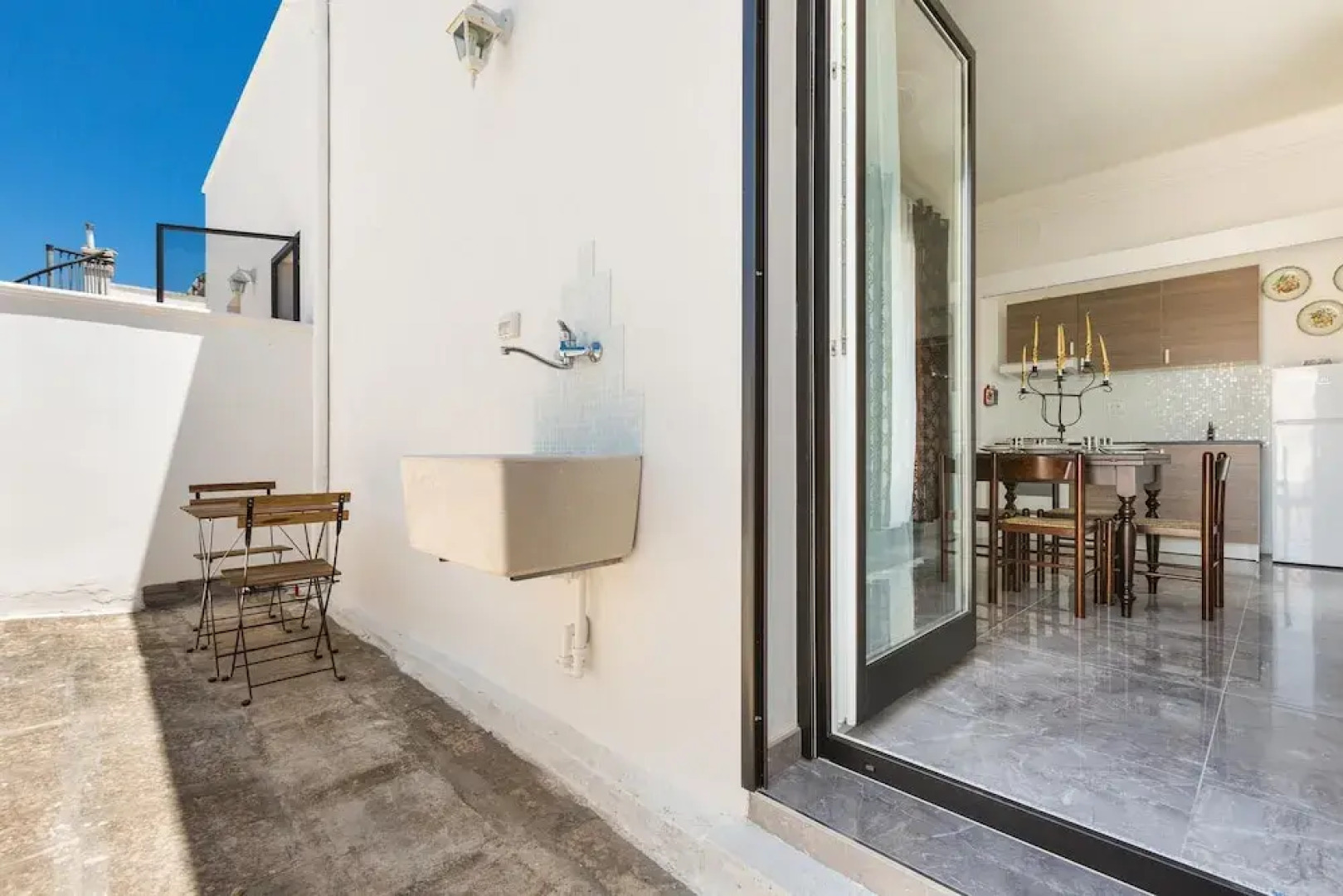 2446 Palazzo Montagna - Mono by Barbarhouse