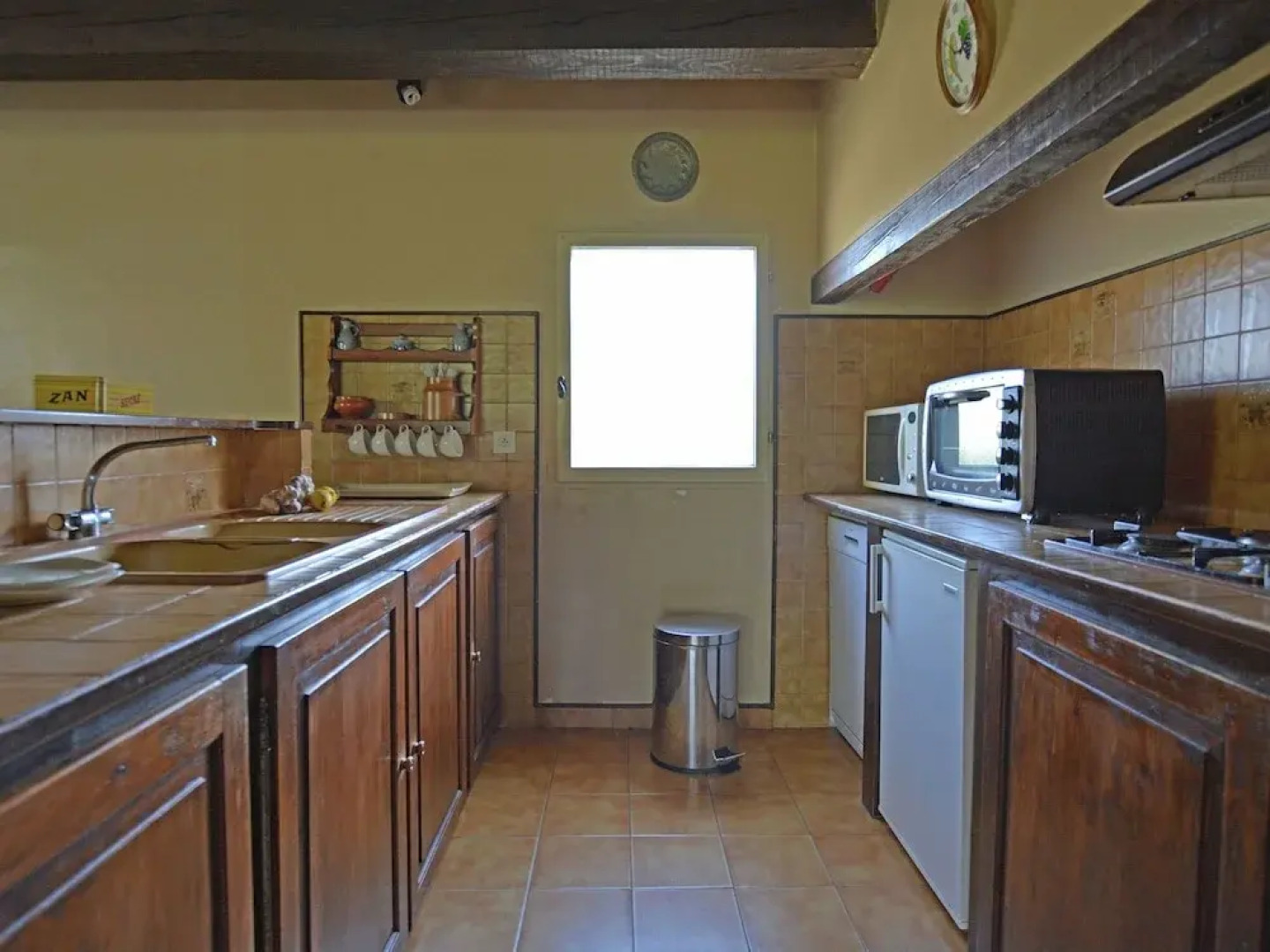 Cosy Villa in Flaux with Swimming Pool