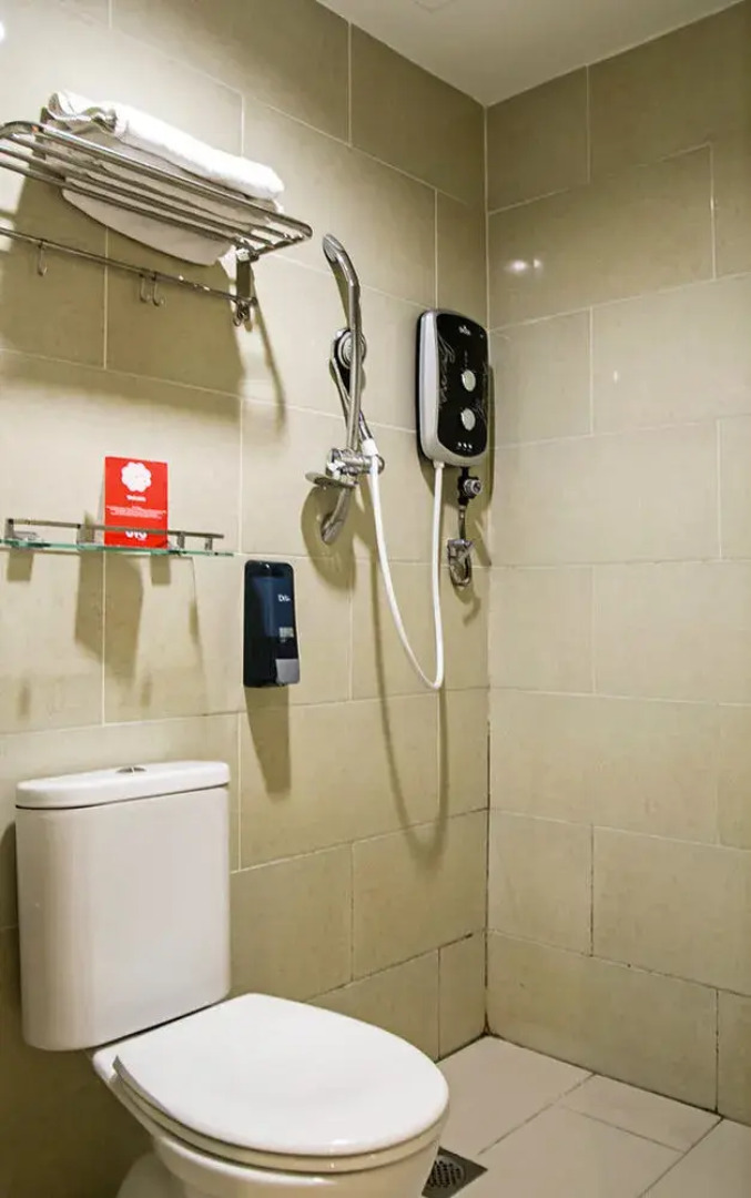 OYO 158 My Signature Hotel