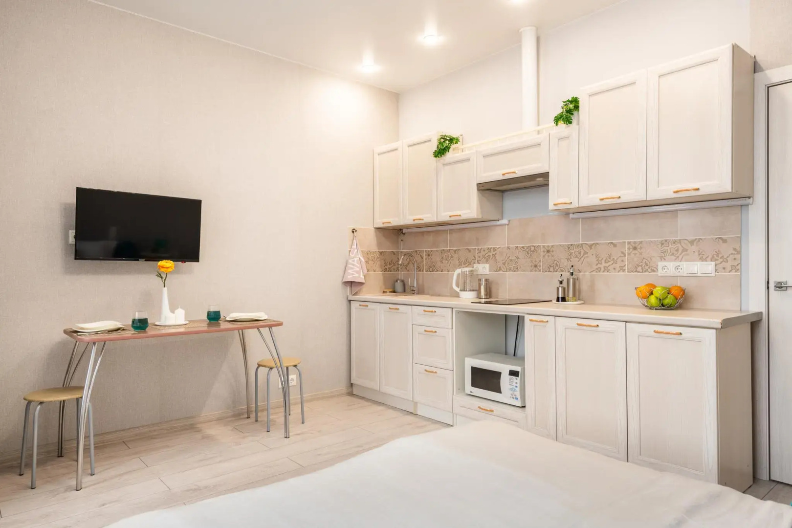 Sunmarine apartments (Санмарин апартментс) на улице Мосфильмовская