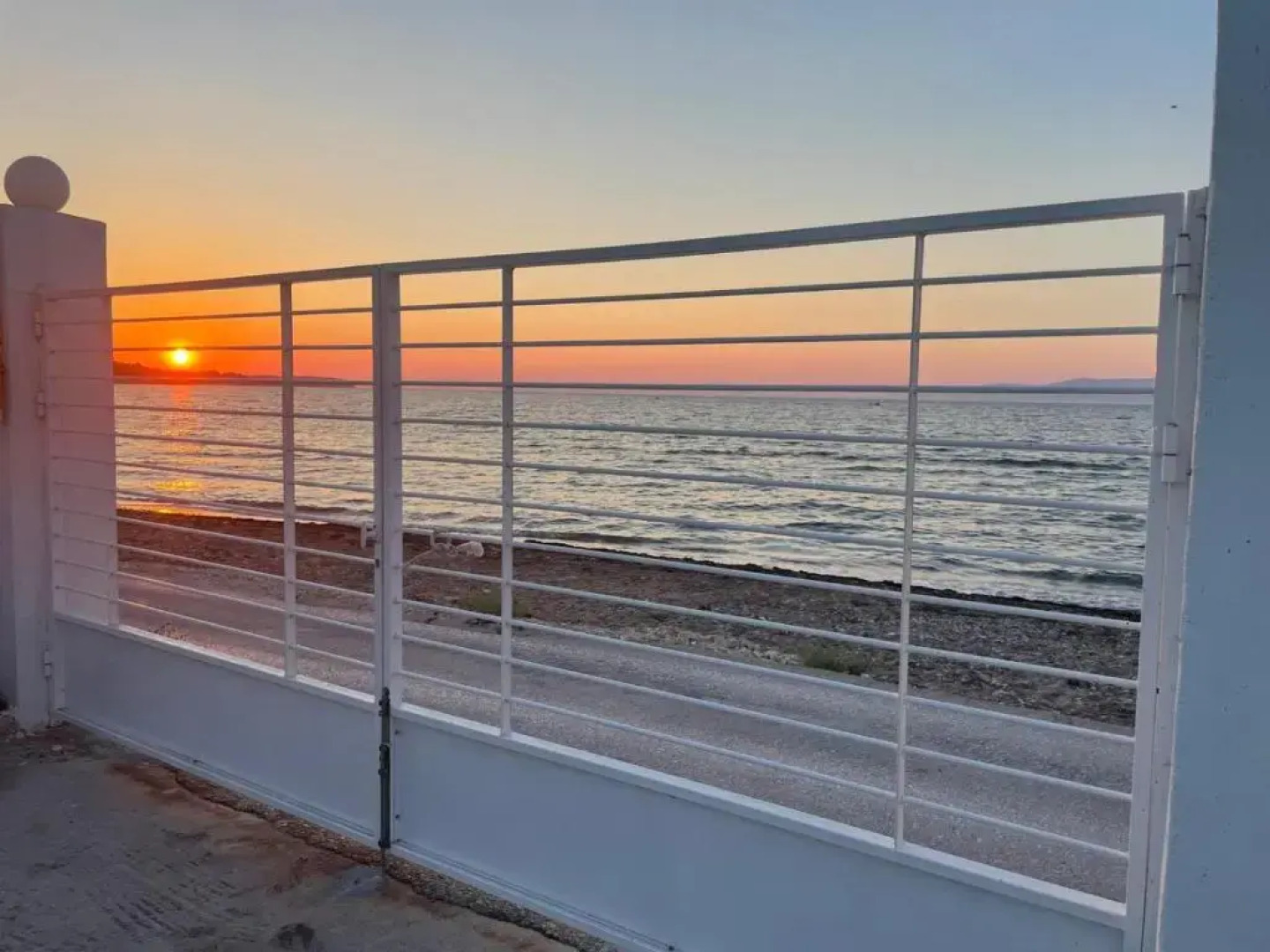 Kiko, the Coastline house