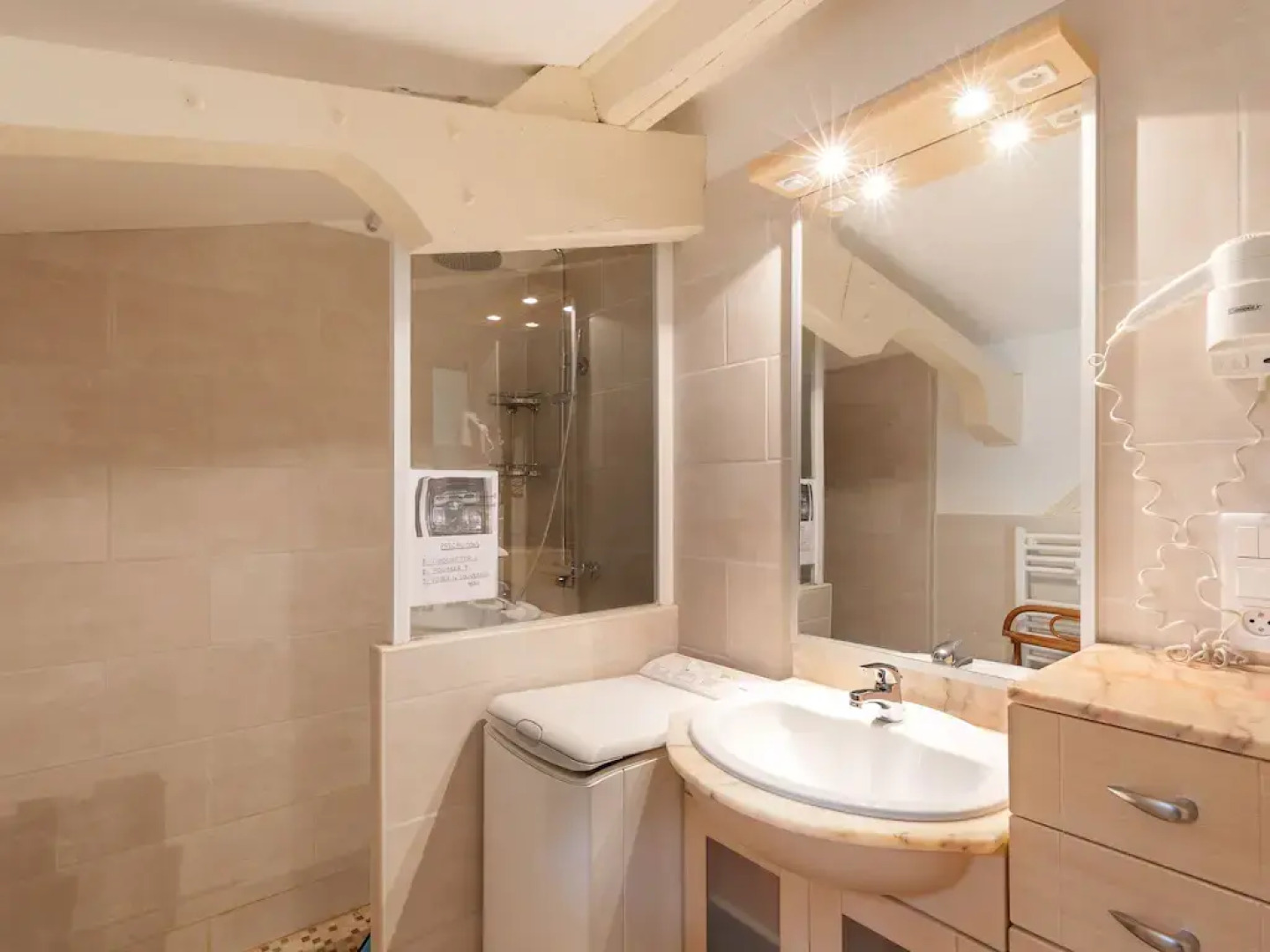 Large holiday home in Vaison-La-Romaine with garden