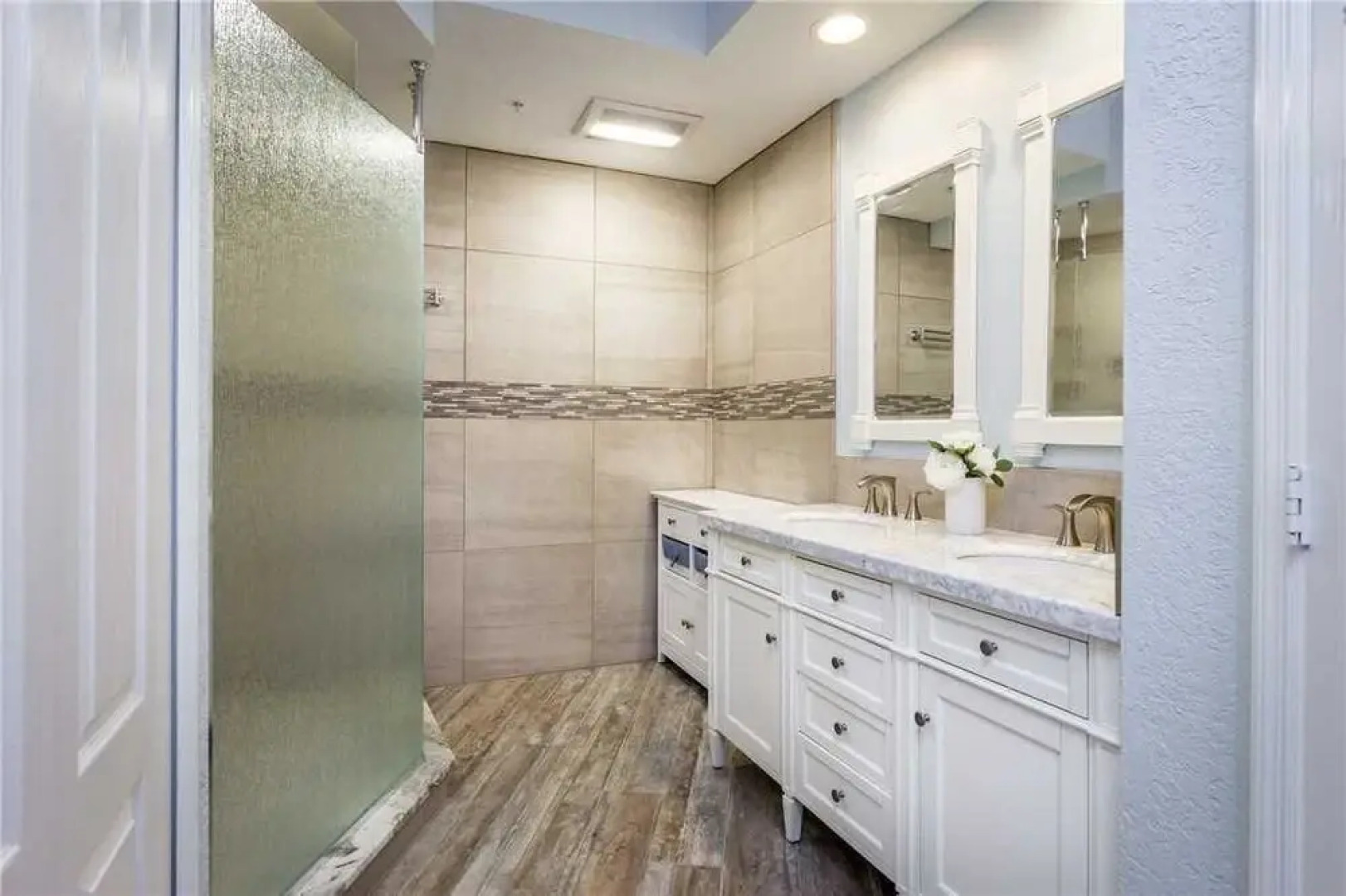 Palm Harbor 204E by Vacation Rental Pros