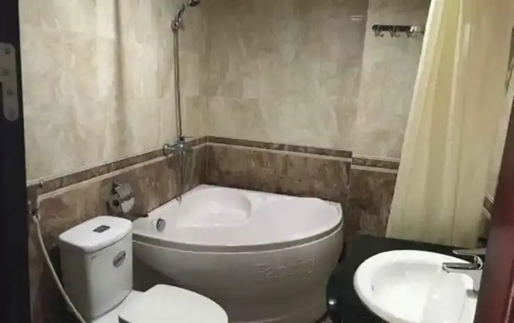 Lakeside 2 Hotel Nam Dinh