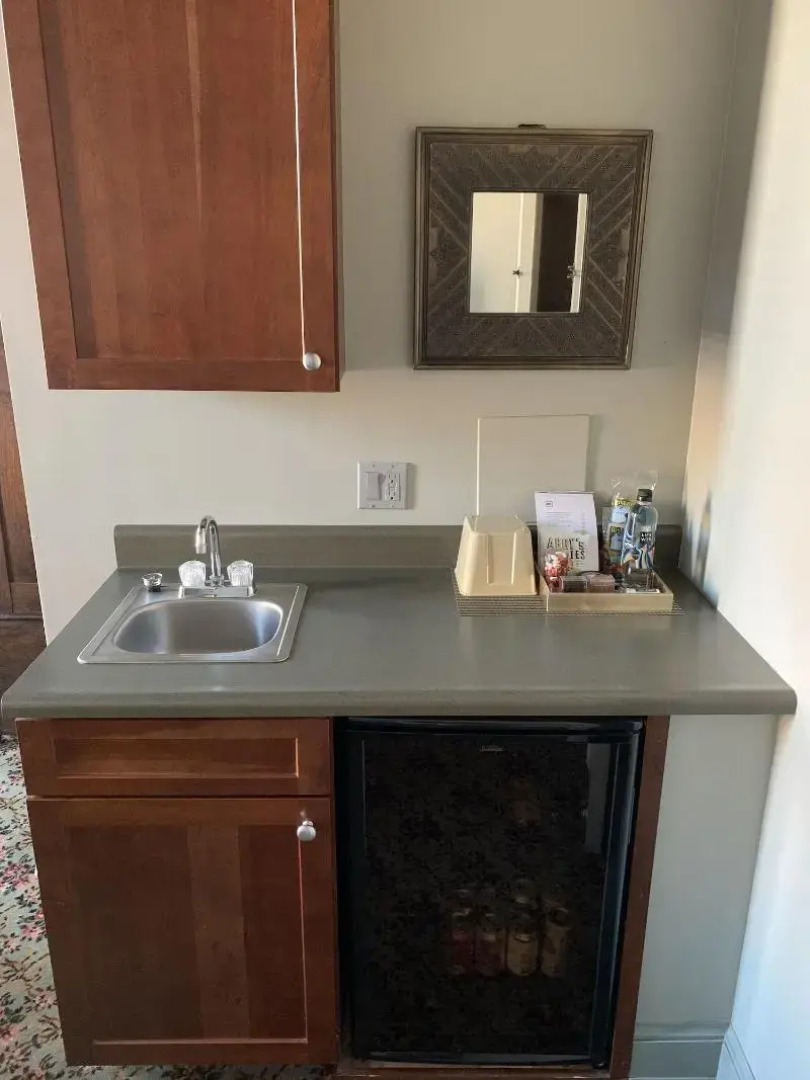 The Black Hawk Hotel