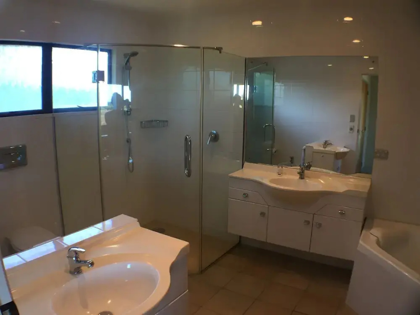 Luxury Country Views in Riverlea