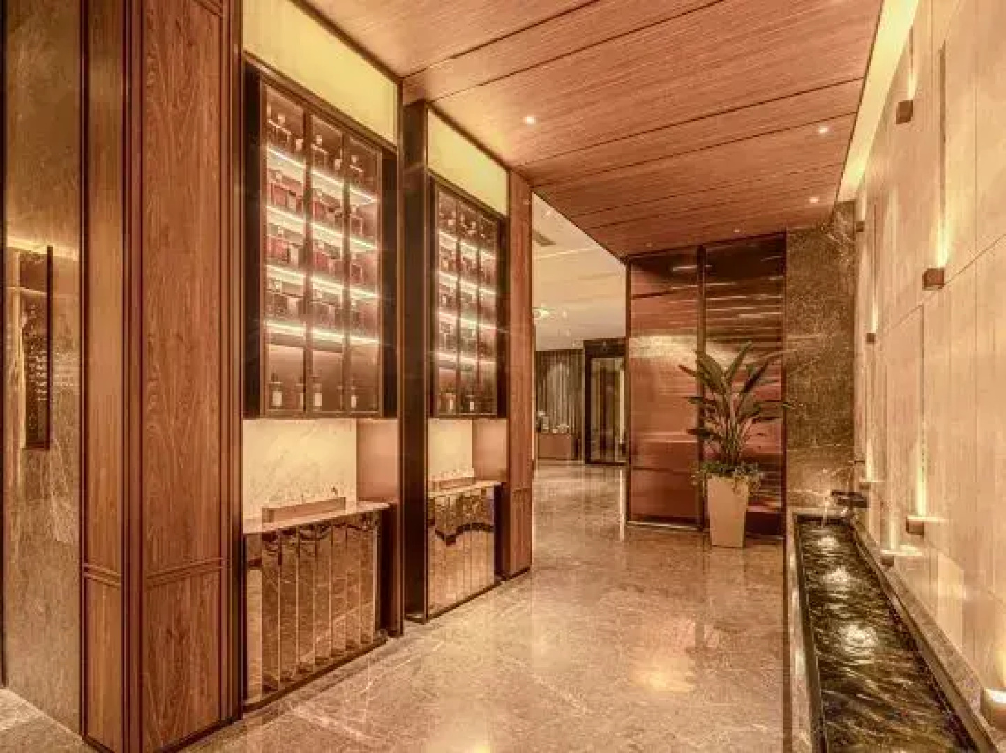 Crystal Orange Shanghai Jinling East Road The Bund