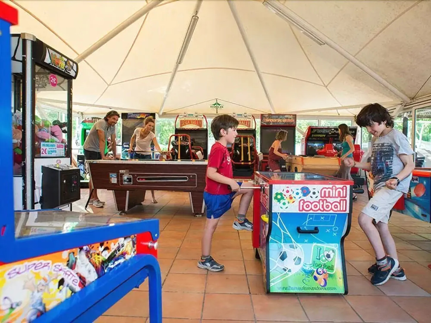 Mobile Home 8p dans le camping La Carabasse (emplacement Oliviers 26)